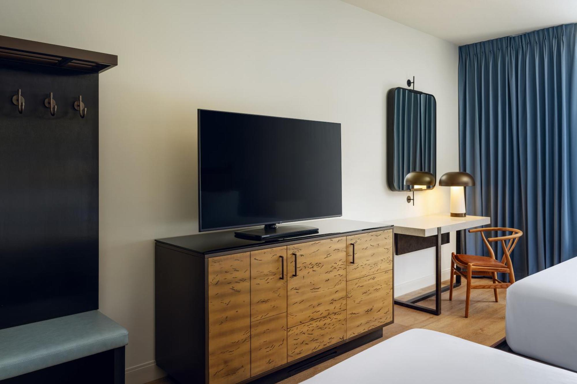 Hotel Martis Valley Lodge, Tapestry Collection By Hilton Truckee