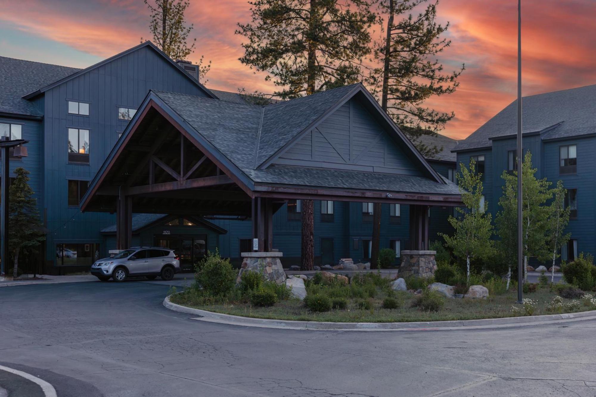 Martis Valley Lodge, Tapestry Collection By Hilton Hotel